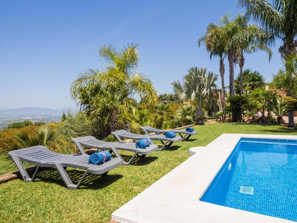 Cubo'S Finca Los Dragos Alhaurín el Grande Eksteriør billede