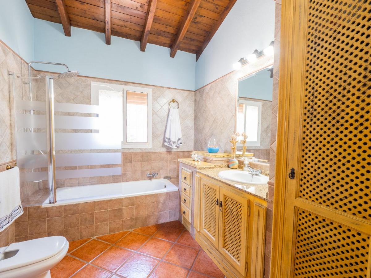 Cubo'S Finca Los Dragos Alhaurín el Grande Eksteriør billede